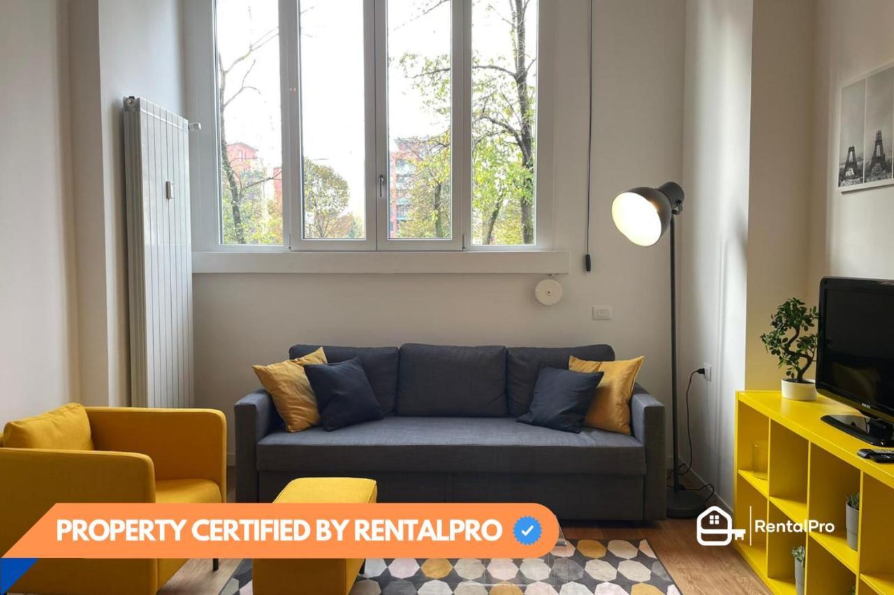 Navigli Design Loft - 7 Stops From Duomo, Ac, Netflix Apartment Милано Екстериор снимка